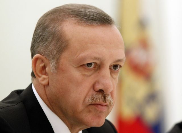 Με ανάληψη δράσης κατά του PKK στη Συρία προειδοποιεί ο Ερντογάν